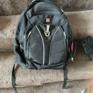 SWISS GEAR BACKPACK